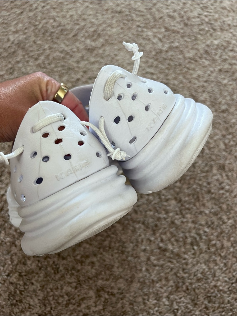 Kane Revive Solid White Recovery Shoes - Picture 5 of 7